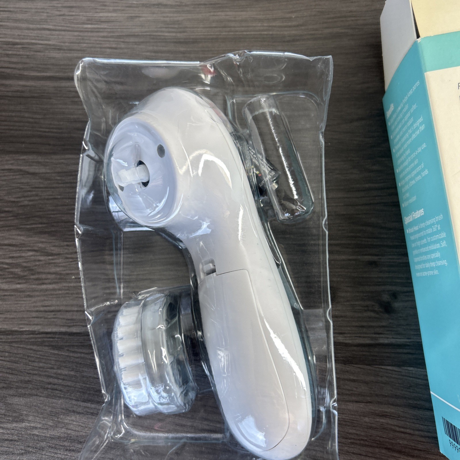 Rodan & Fields Proactiv+ Deep Cleansing Brush 360 Rotation Skin Care Box Damage