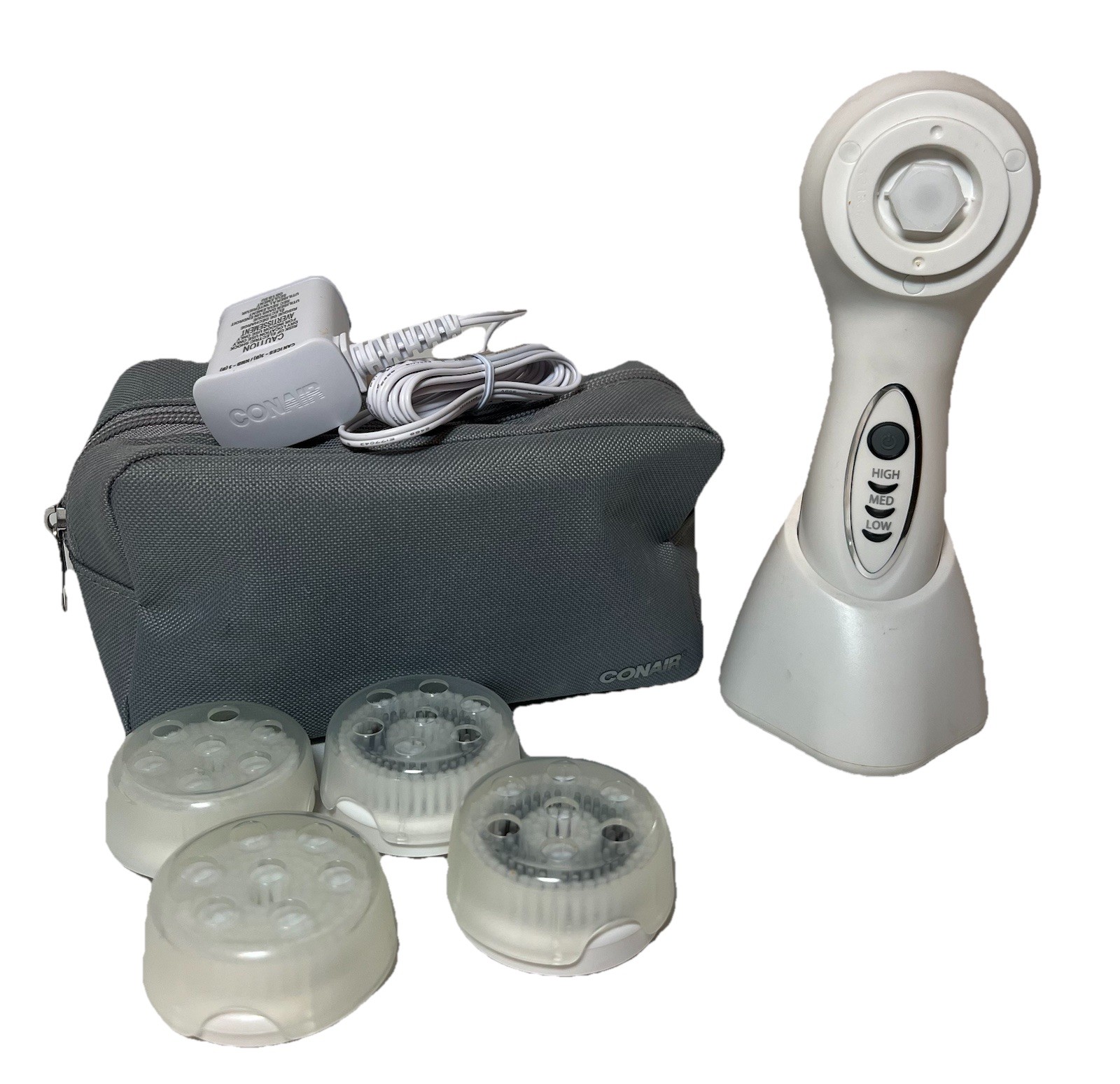 True Glow Conair Facial Cleansing Brush 4 Brushes Cord Bag Charge Stand
