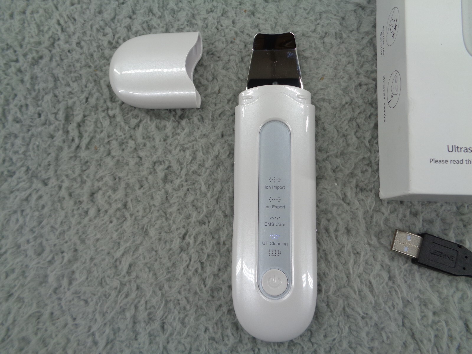 Ultrasonic ion cleaner Model LY 9162 Facial massage and Cleaning Rechargeable