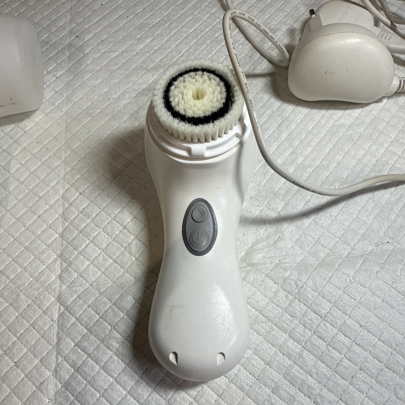 Clarisonic Mia 2 System With Charger and Travel Case