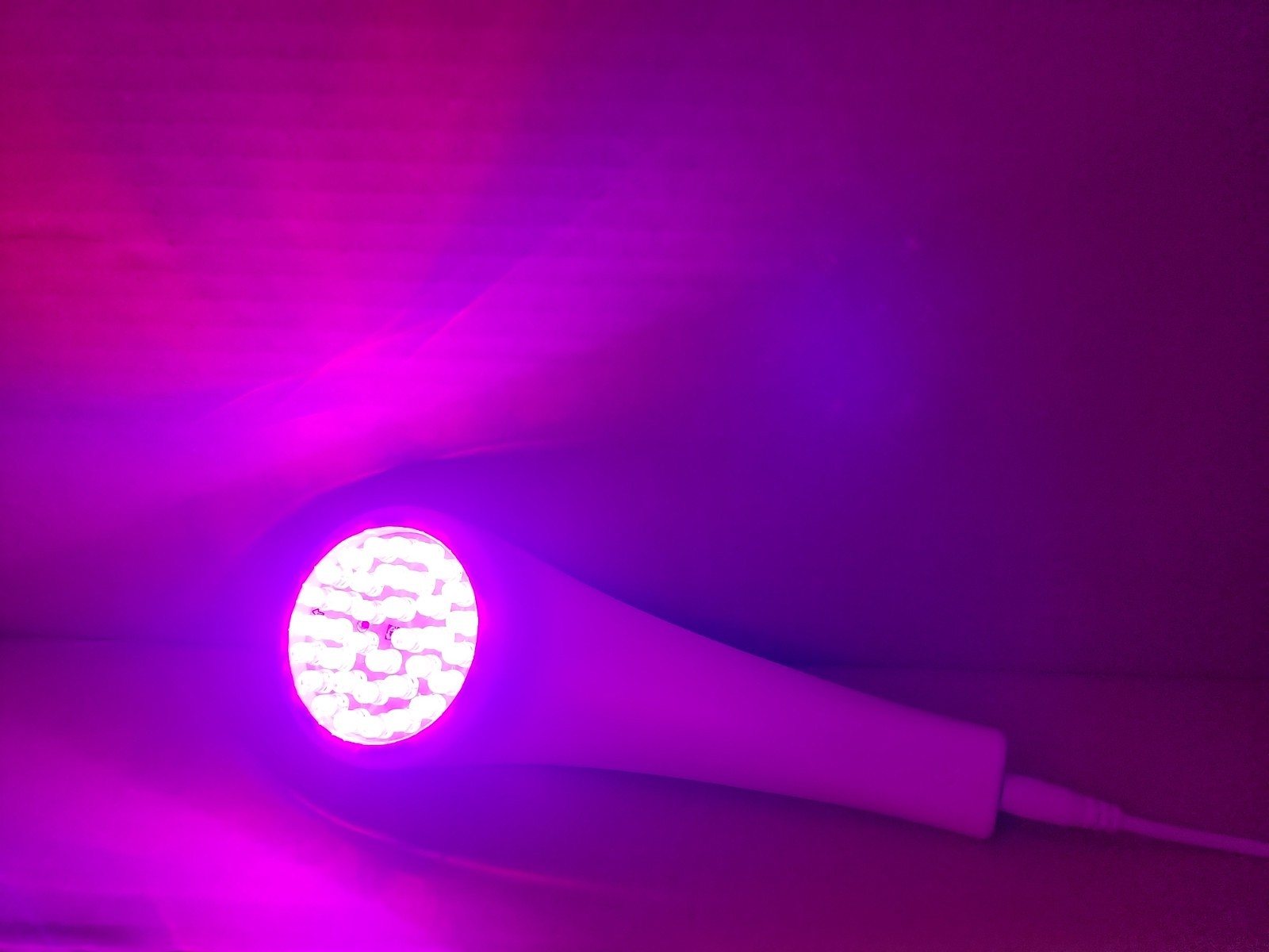 LightStim for Acne LED Red Light Therapy TESTED