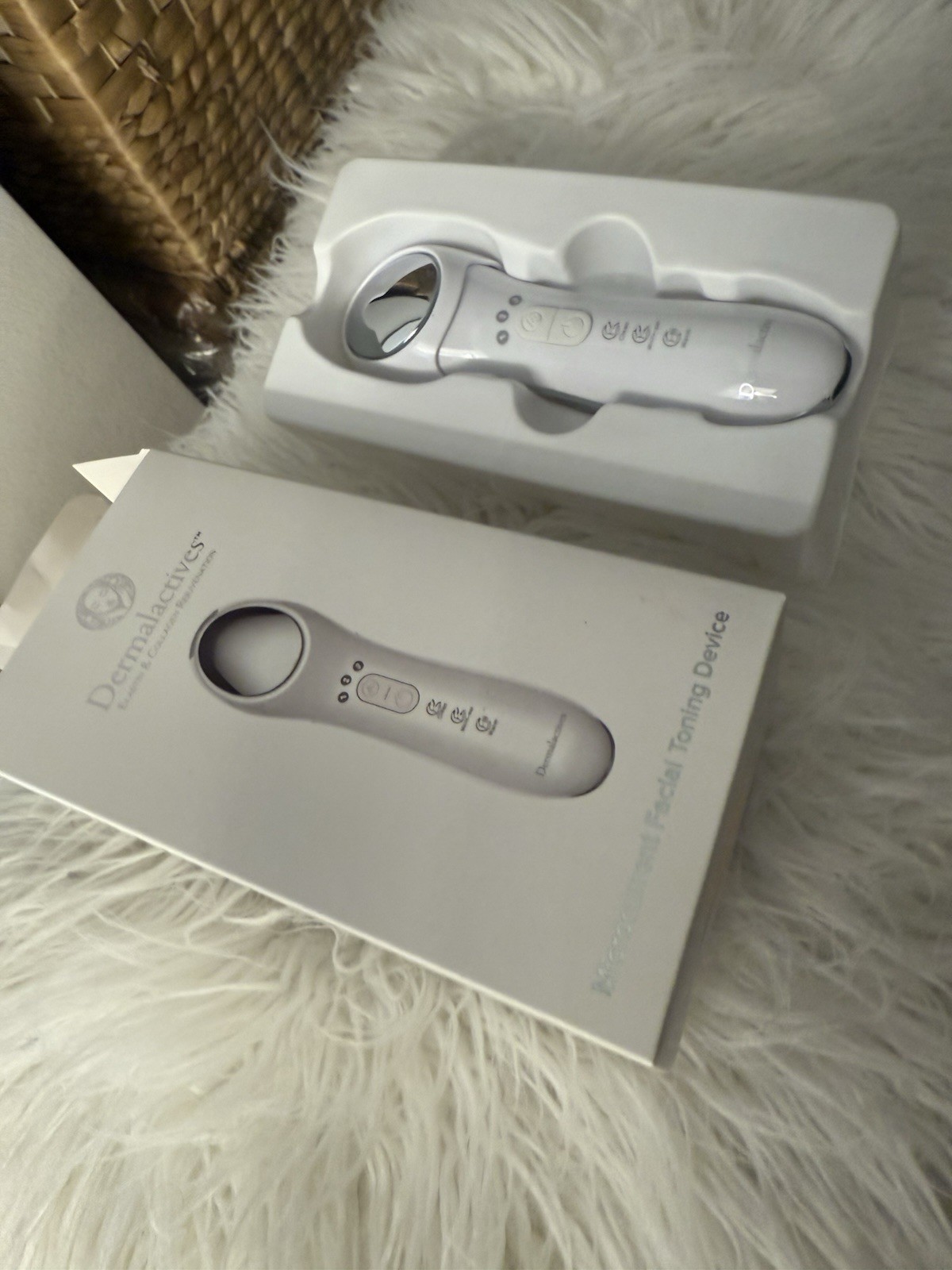 Dermalactives Microcurrent Facial Toning Device Elastin & Collagen Rejuvenation