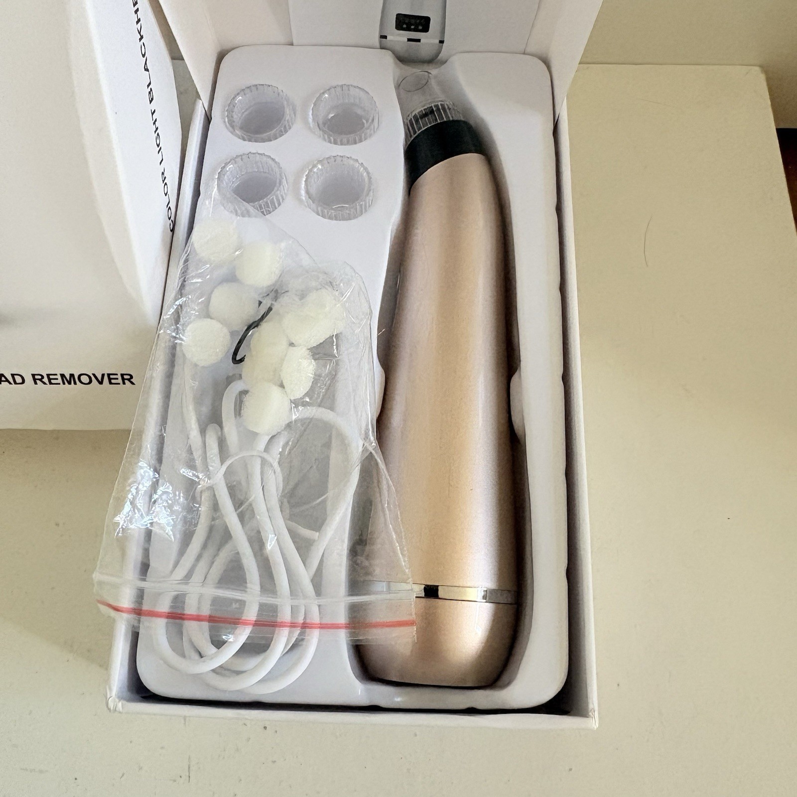 The Pore Company Pore Color Light Pro Pore Cleaner and Blackhead Vacuum
