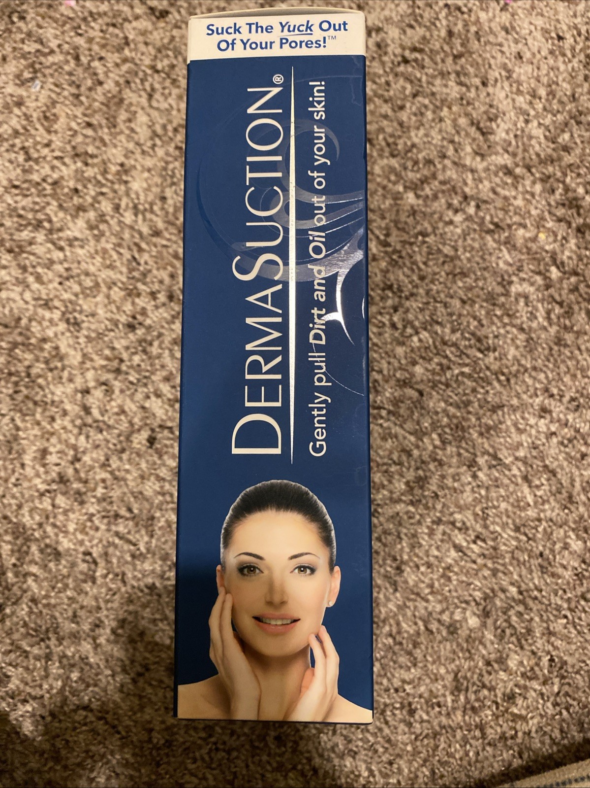 BulbHead DermaSuction Pore Cleaning Device with Vacuum Action