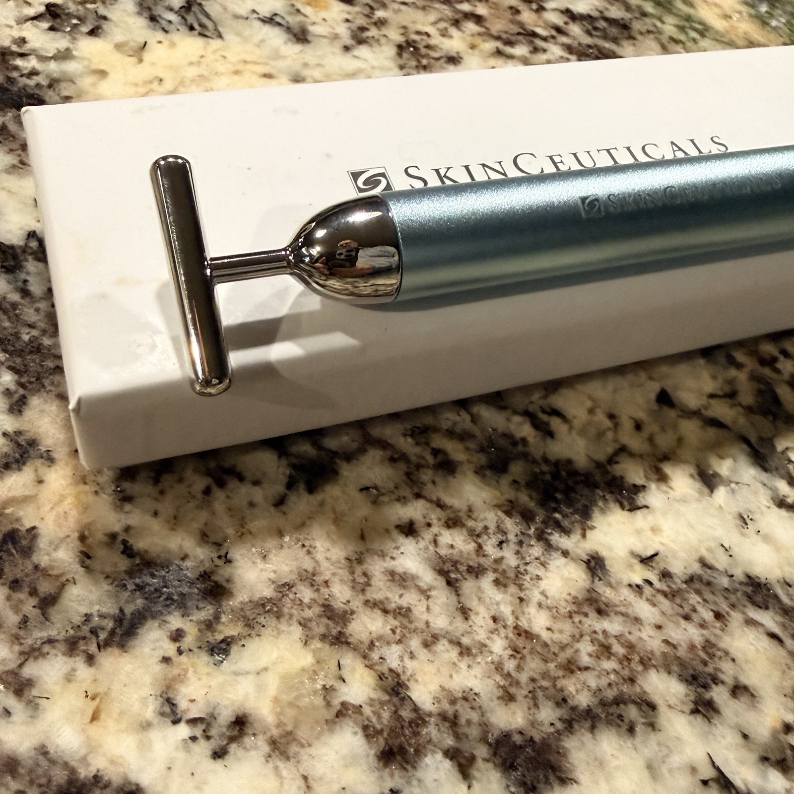 SkinCeuticals Vibrating Facial Tool Massager NEW | Skincare Device