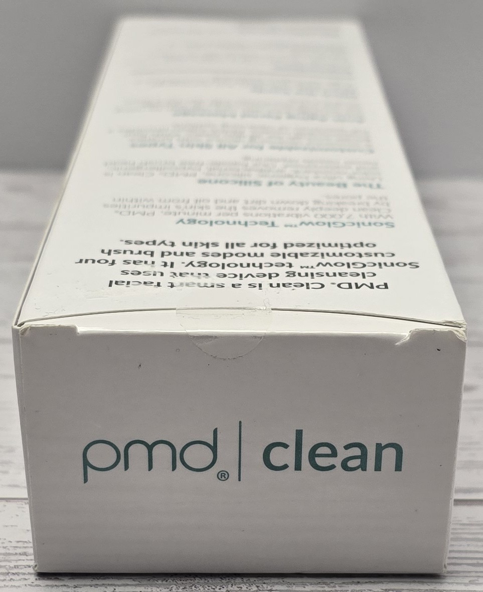 PMD Clean Smart Facial Cleansing Device Olive Silicone Face Brush New B16