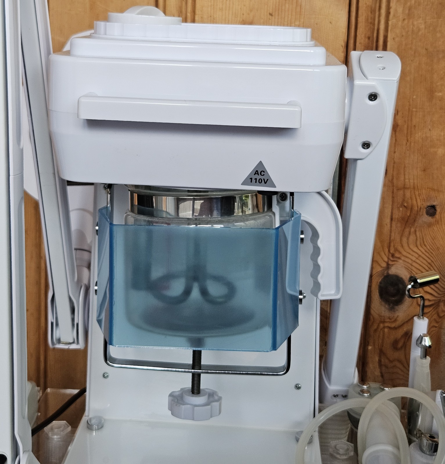 Yirenmei MultiFunction Facial Beauty Machine Steamer Mag Lamp Vacuum YM-NM1008