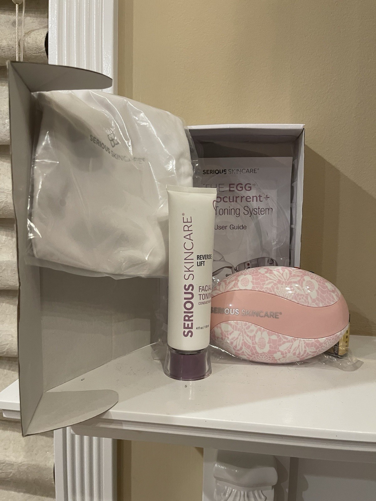 Skincare The EGG Microcurrent Facial Toning Firming System Blue Geo Design