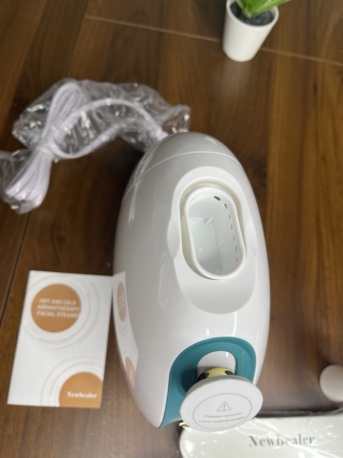 Newbealer Hot & Cold Facial Steamer for Clogged Pores w/ Brush & Accessories