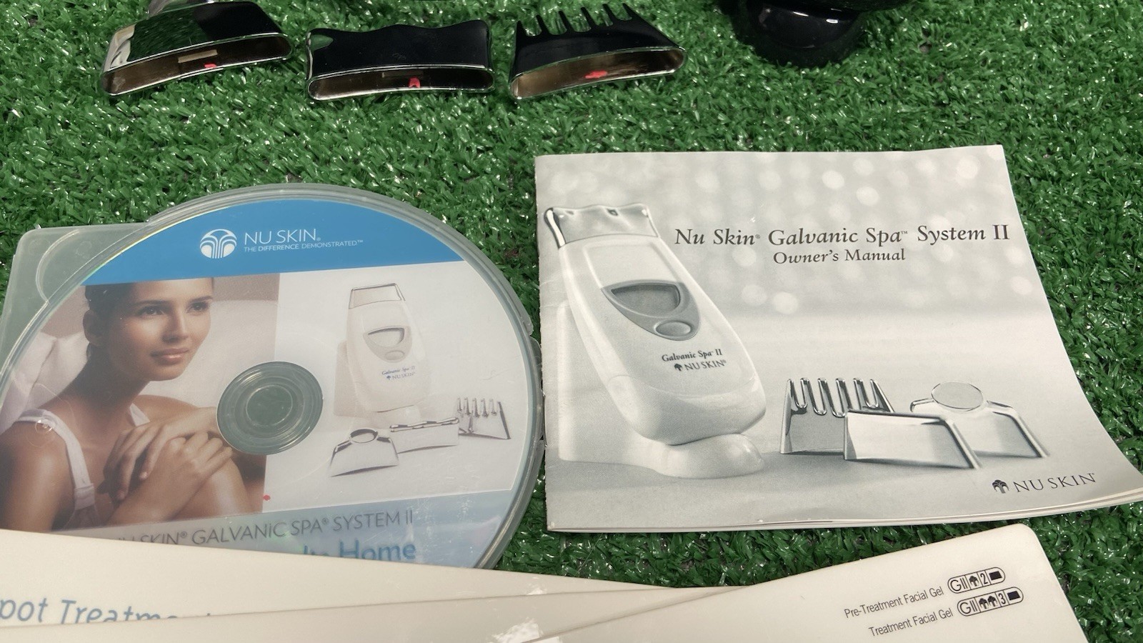 NU SKIN NUSKIN Galvanic Spa System II Ageloc Body Face Spa & 3 boxes of gels.