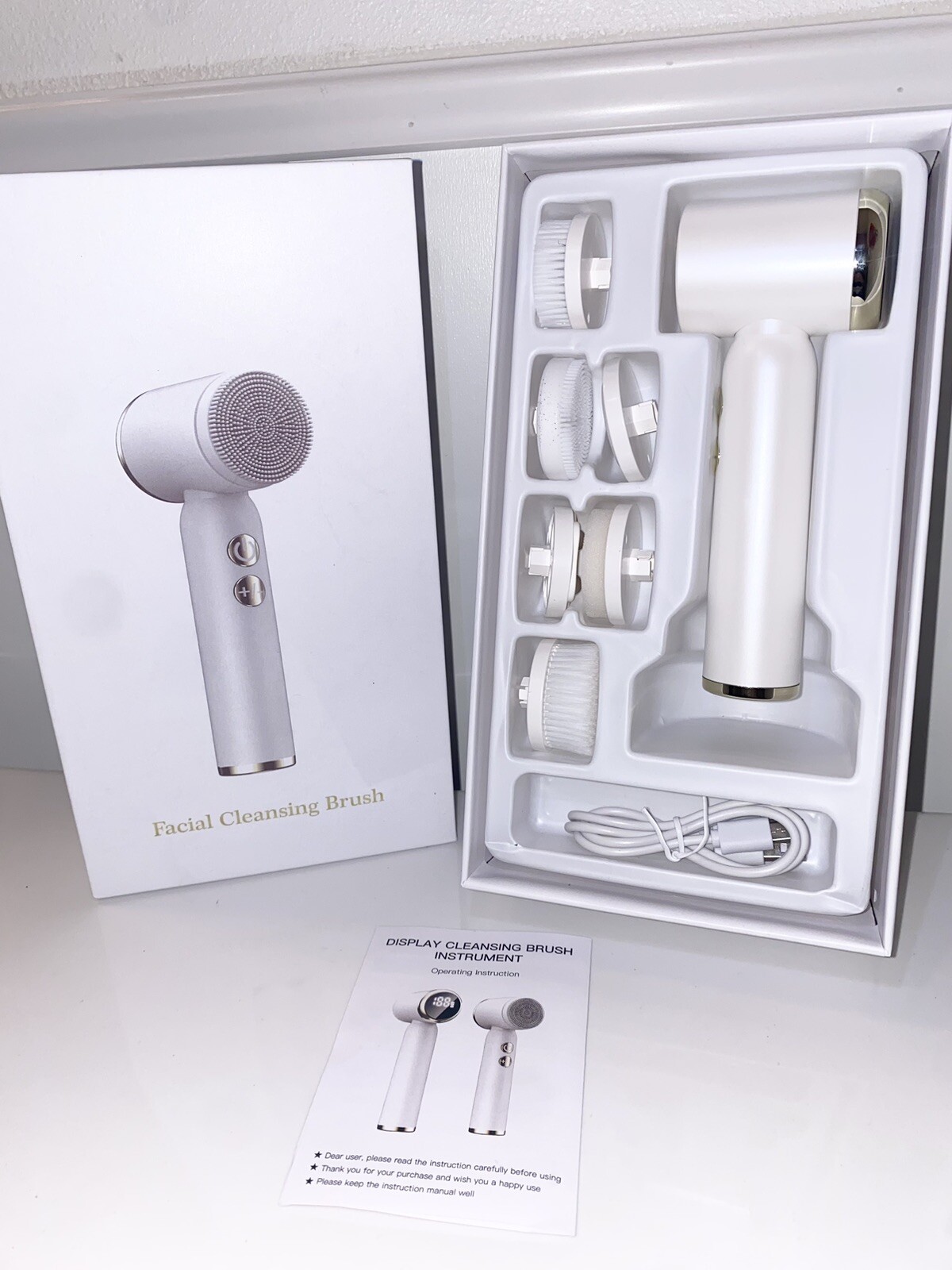 Facial Cleansing Brush