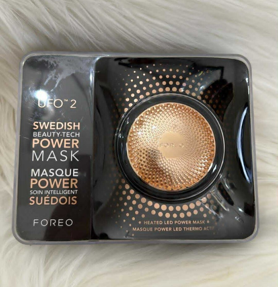 FOREO UFO 2 Beauty Tech Power Activated Mask