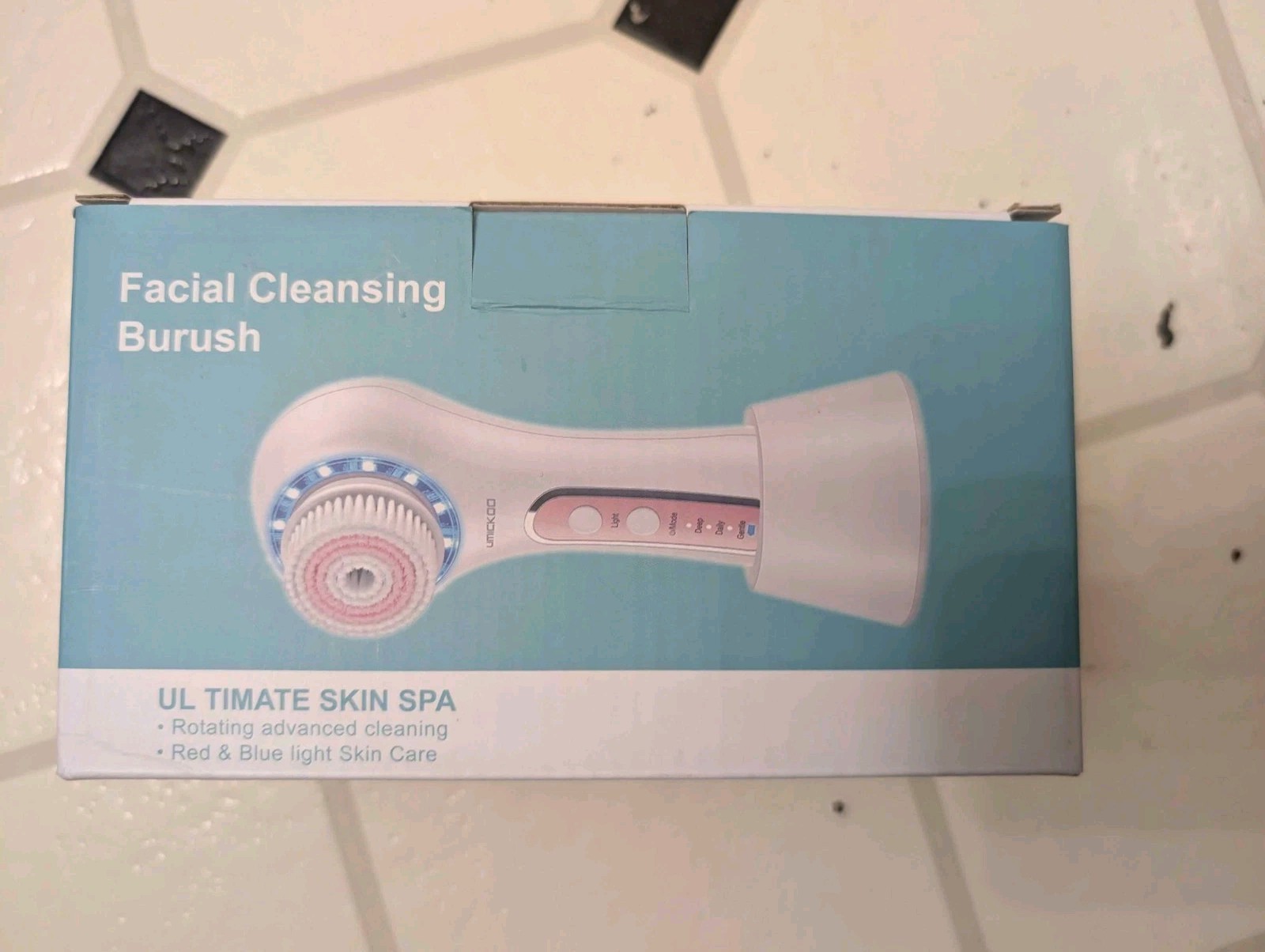 Umickoo Facial Cleaning Brush Ultimate Skin Spa 5 Heads Light Therapy Rotating