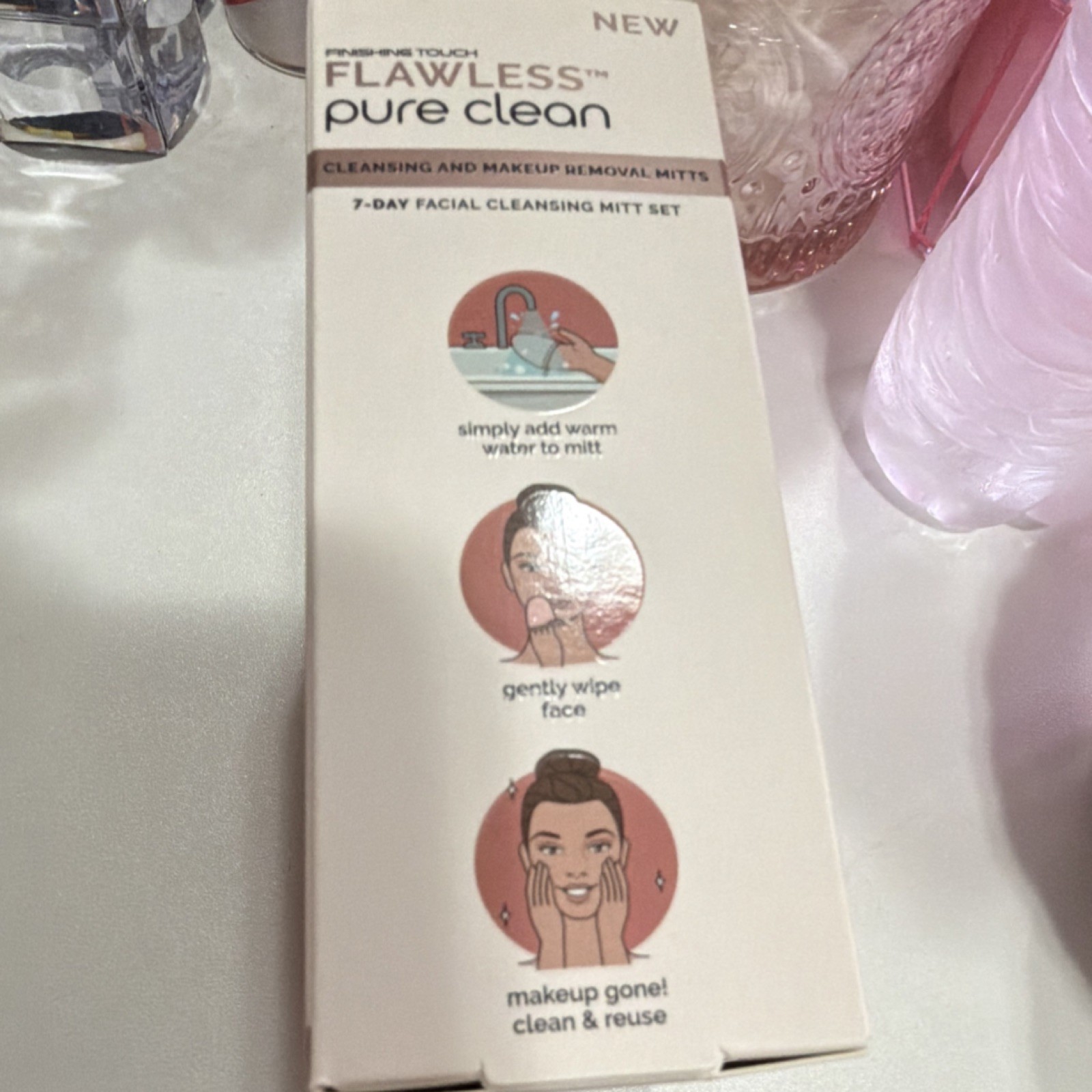 Finishing Touch FLAWLESS Pure Clean Makeup Removal Mitts Pink 7-Day Set