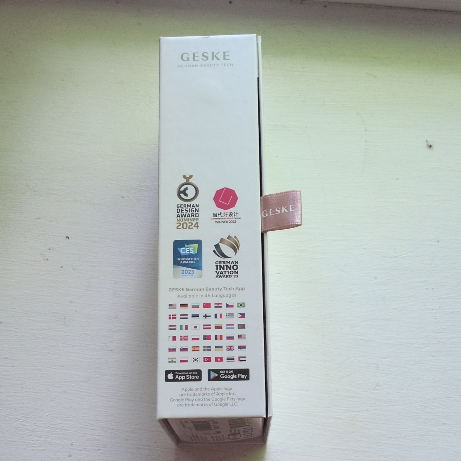 GESKE SmartAppGuided MicroNeedle Face Roller 9-in-1 Pink App Rechargeable
