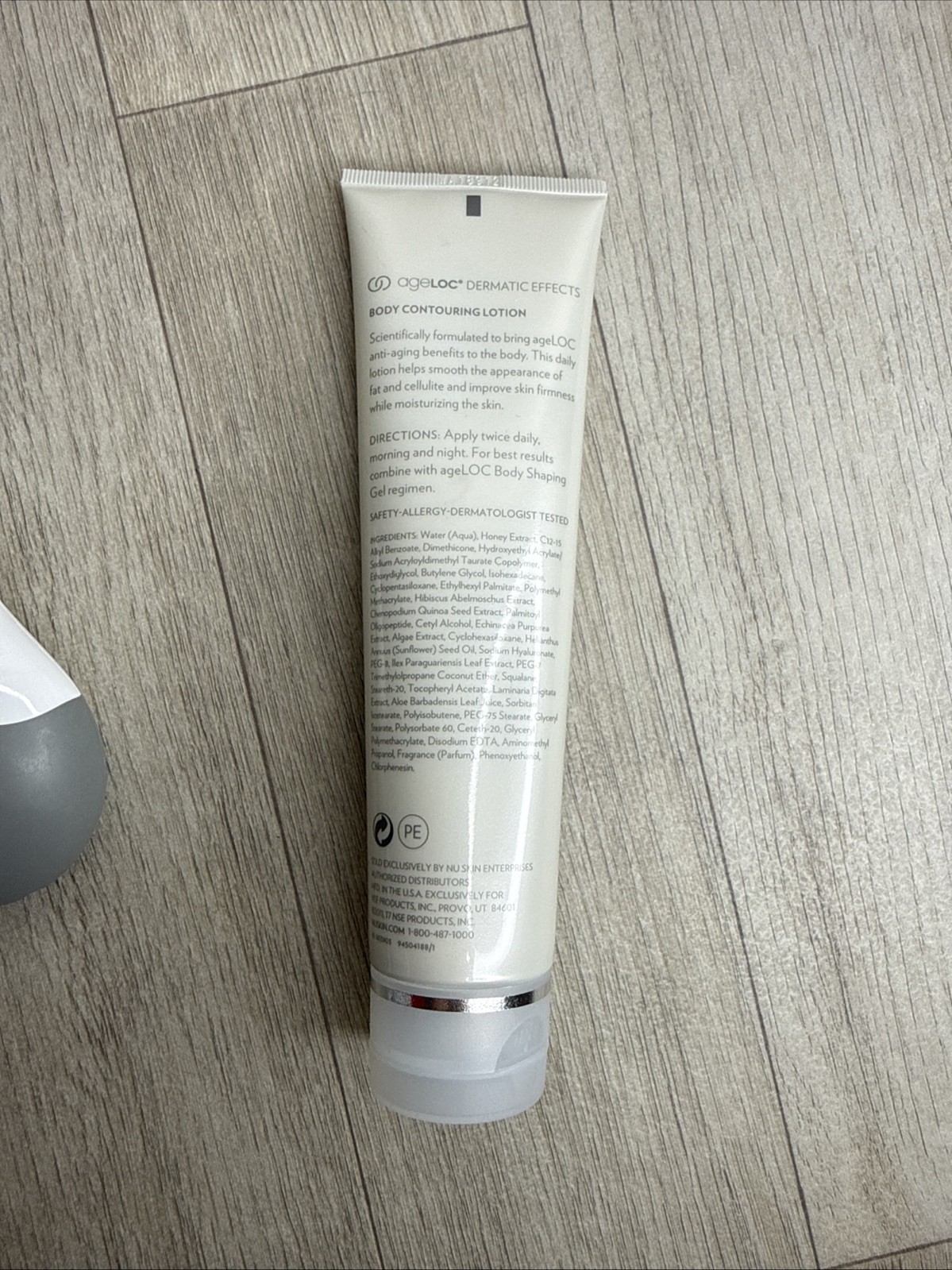 NuFACE MINI Facial Toning Device & Nu Skin Body Contouring Lotion Ships FREE!