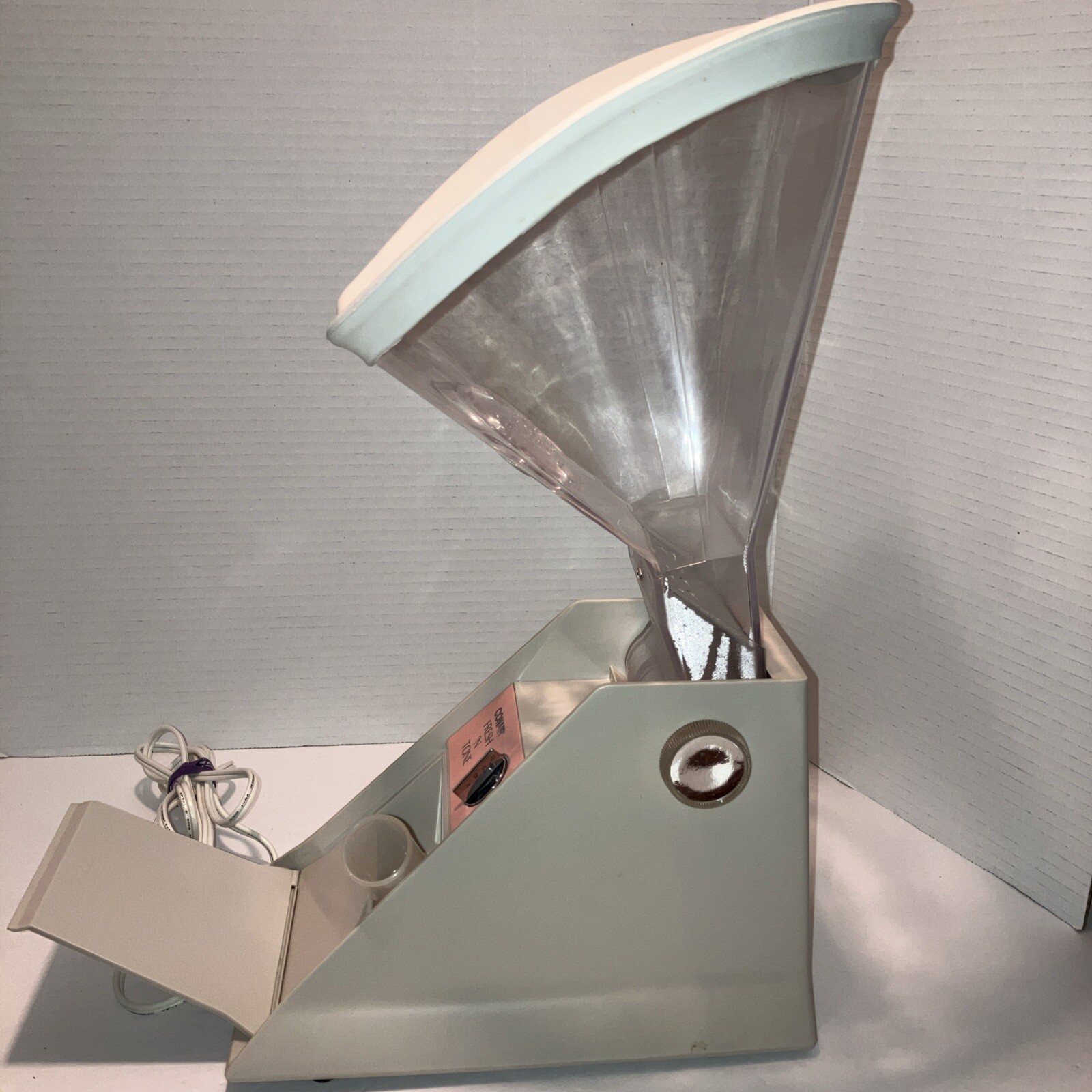 Vtg 1986 Conair Fresh ‘N Tone Facial Cleaning Mist Sauna Prop TESTED & WORKING