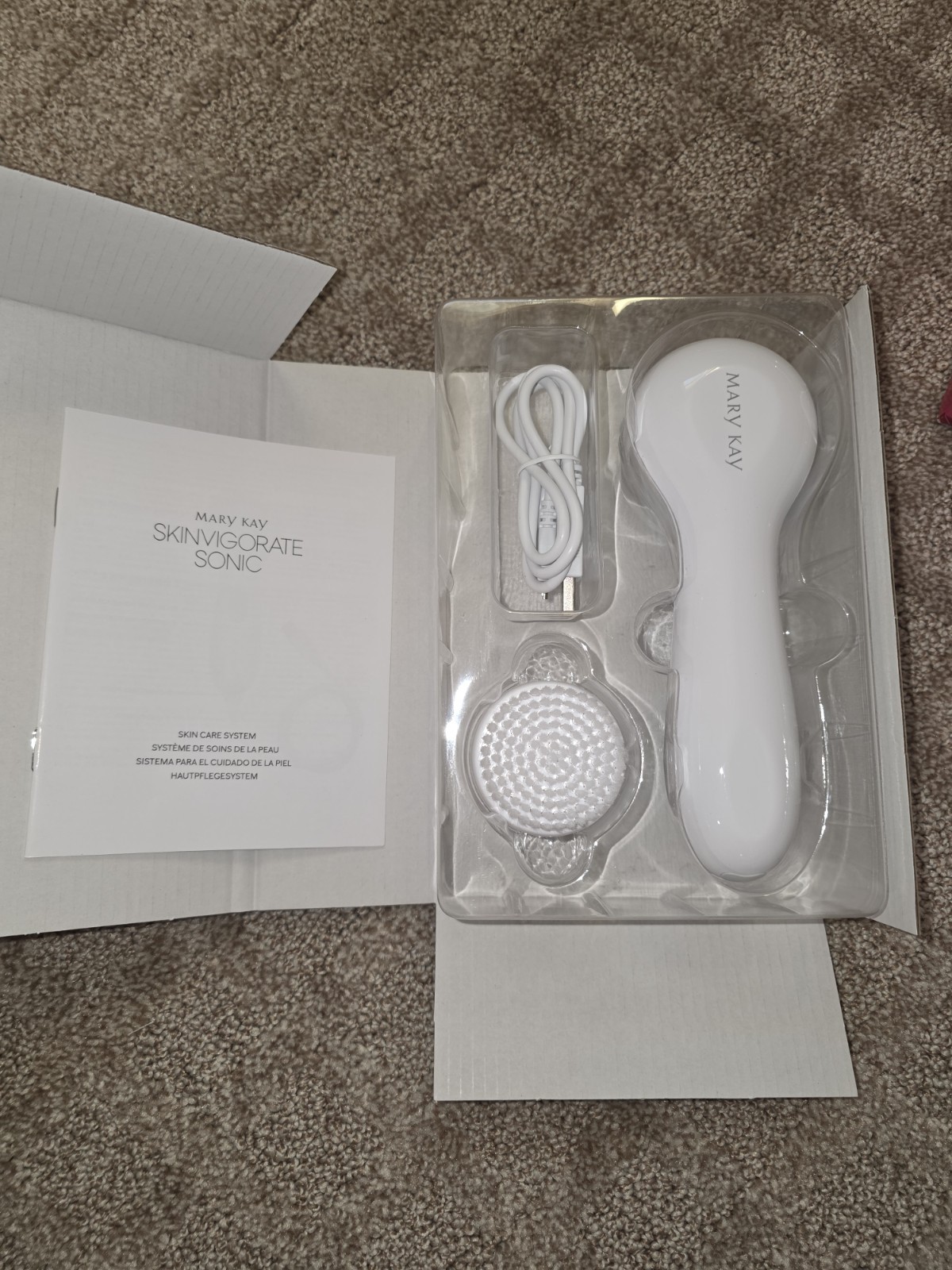 Mary Kay Skinvigorate Sonic Skin Care System w/ Skinvigorate Stand BRAND NEW