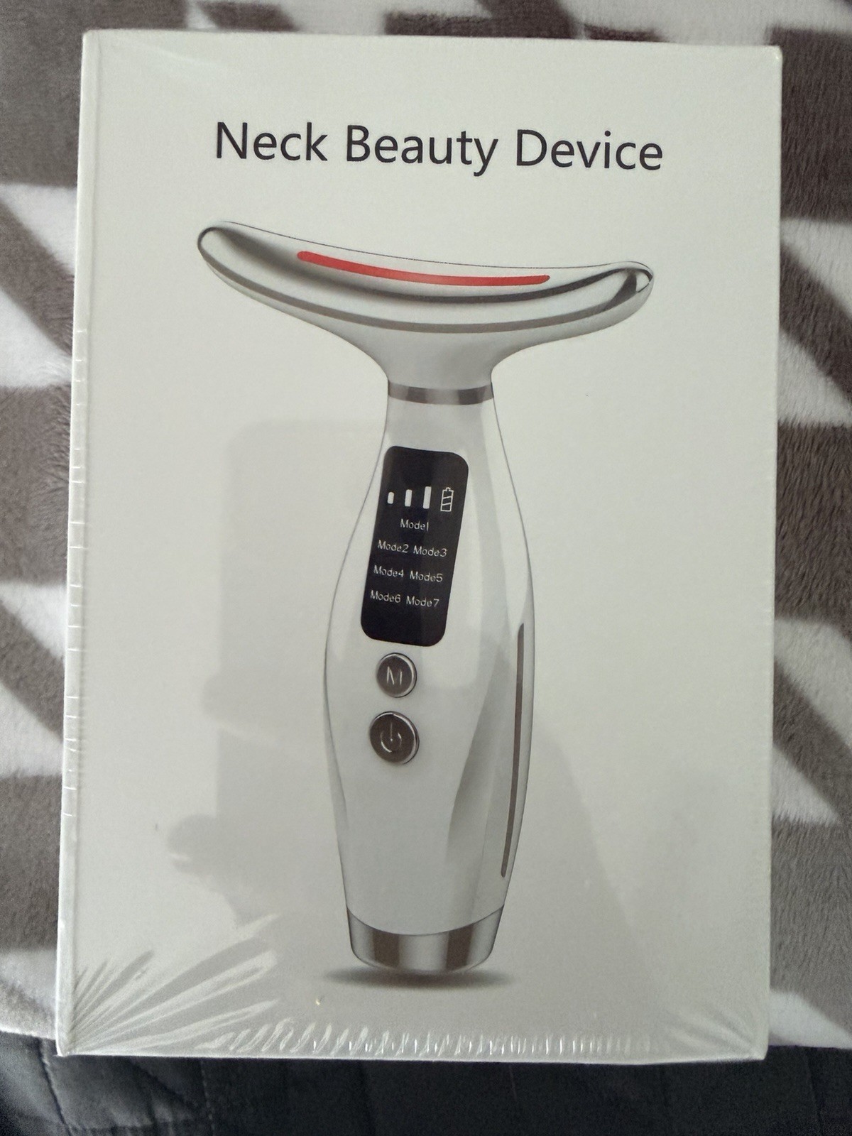 Neck Beauty Devise – Light Therapy Lifting Lifting, Heat & Vibration Firming NIB