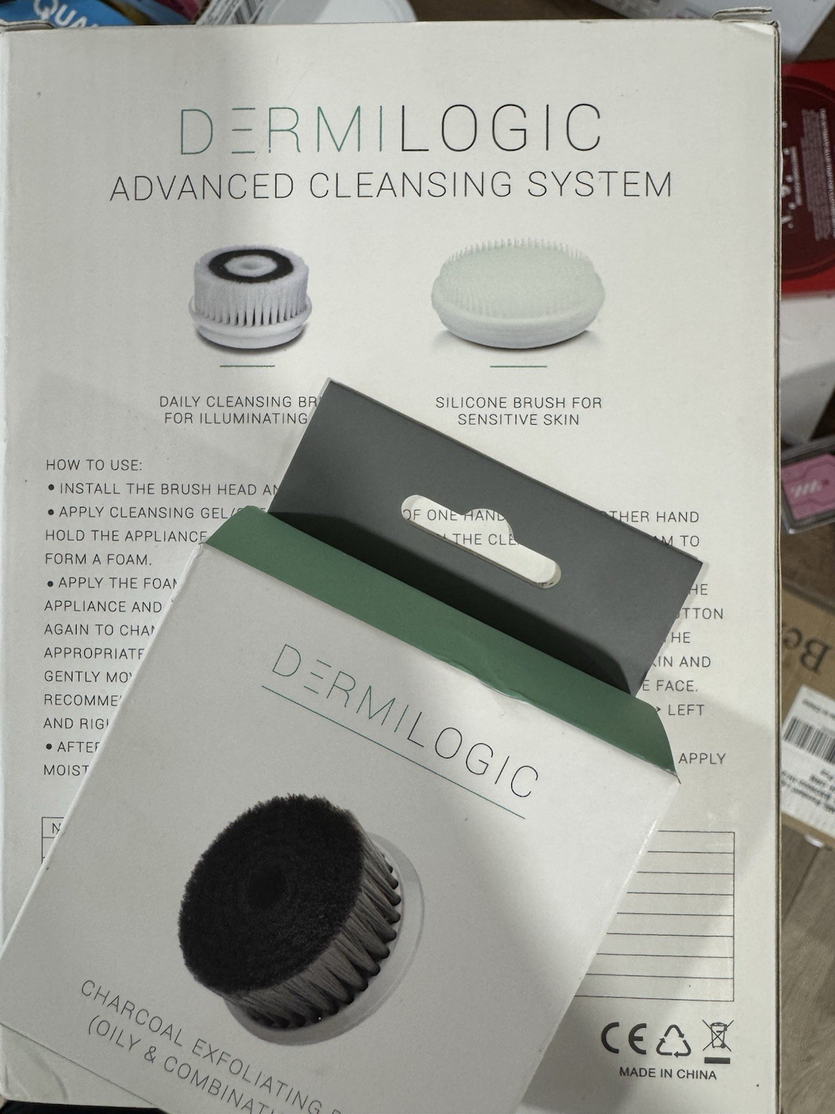 Electric Facial Cleansing Brush With 3 Interchangeable Brush Heads