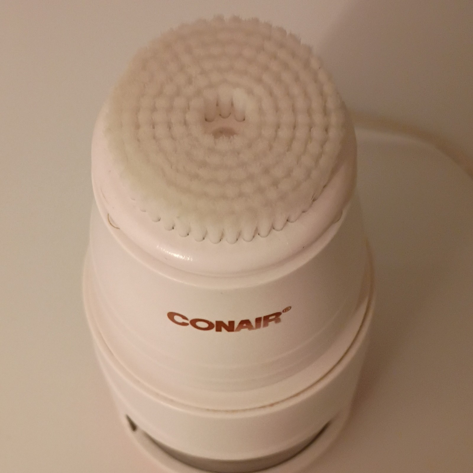Conair Electric Facial Brush White Removable Head Plastic Powered Device