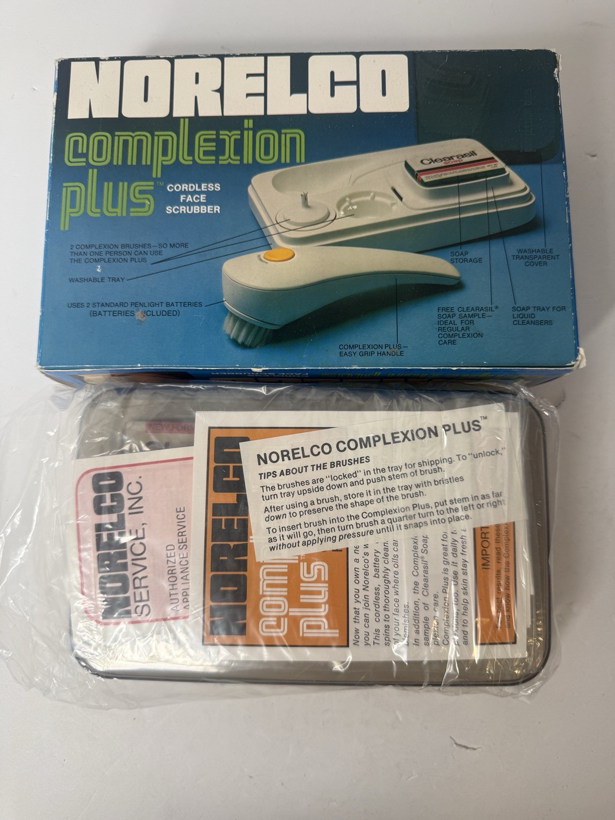Vintage 80s Norelco Complexion Plus White Cordless Face Scrubber NOS Hong Kong