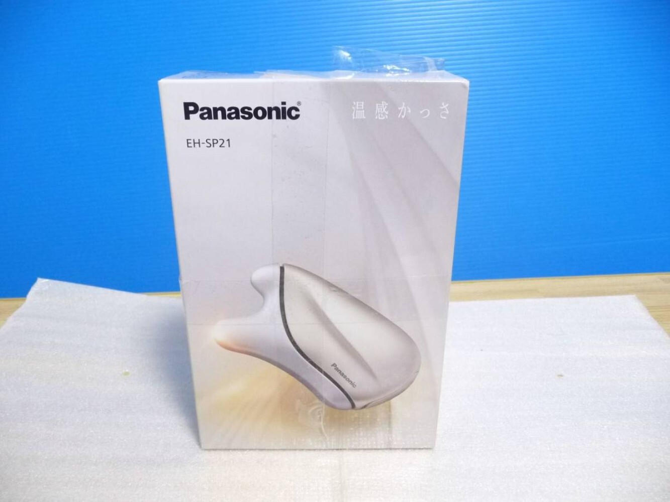 Panasonic Facial Beauty Care Device Warmness Guasha Cordless Gold EH-SP21-N New