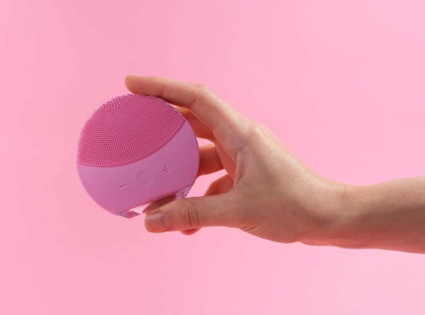 Waterproof Rechargeable Face Cleansing Brush – Facial Scrubber for Deep Cleaning