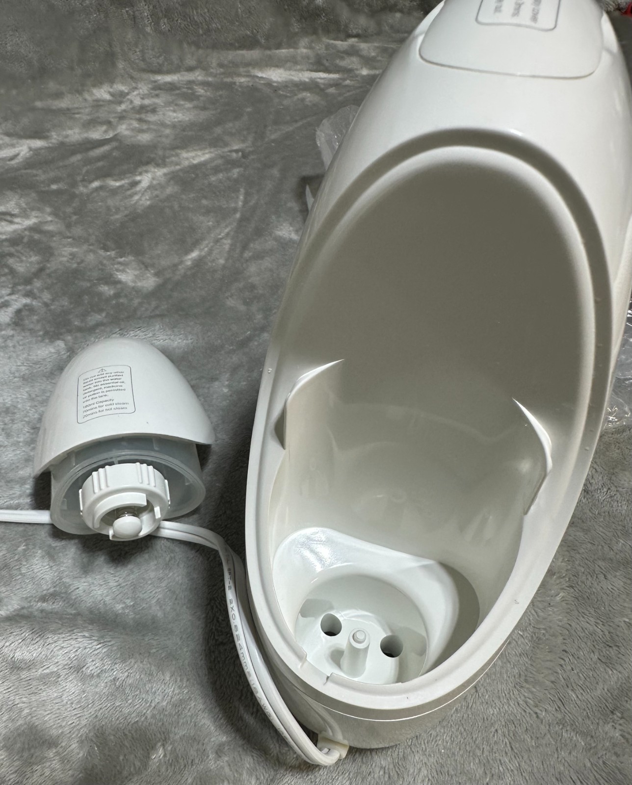 Olaxer FS101 Facial Steamer Nano Ionic with Aromatherapy Basket 180ML Water Tank
