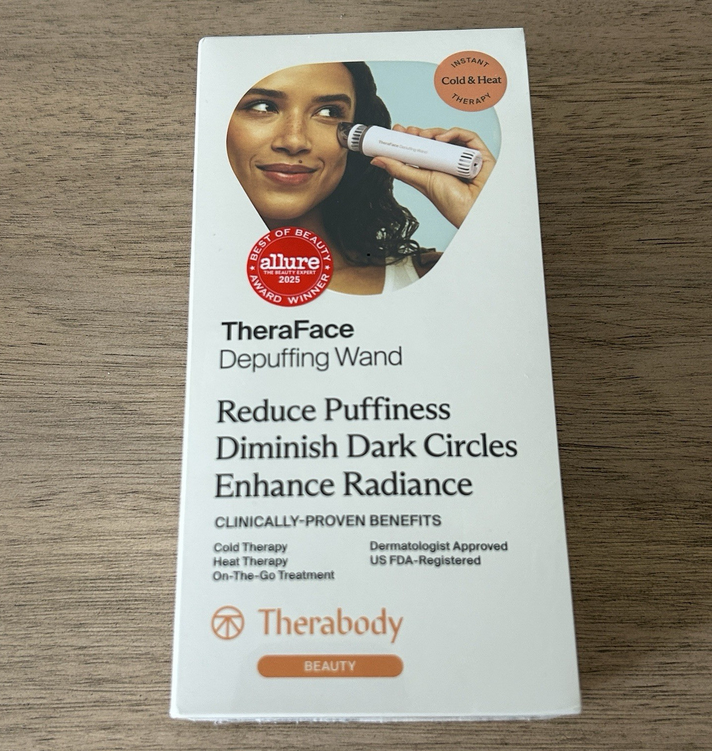 NIB Therabody TheraFace Depuffing Wand Cold/Heat Battery Facial Massager White