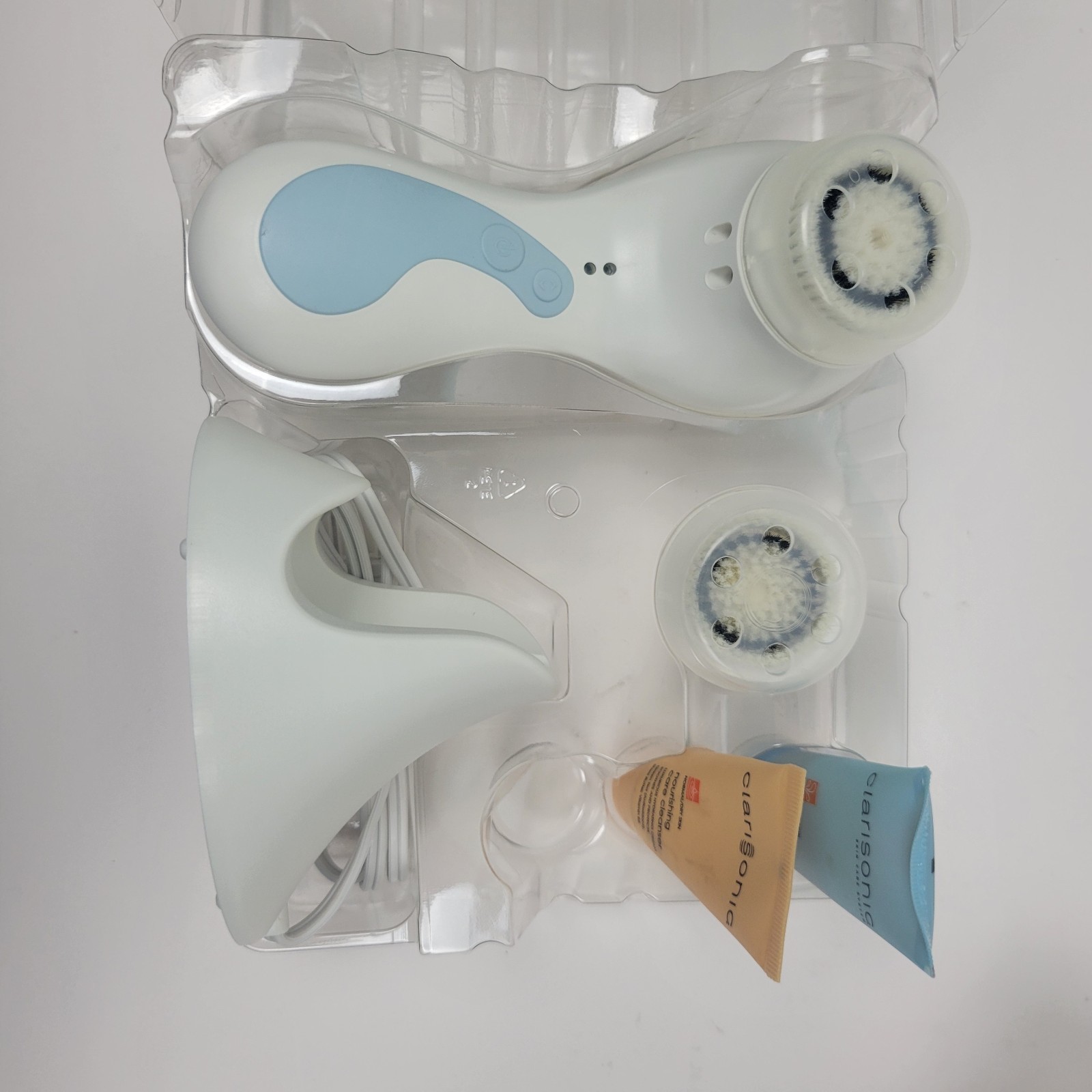 Clarisonic Pro Sonic Skin Cleansing System 4 Speed Charger Brush Head Face Body