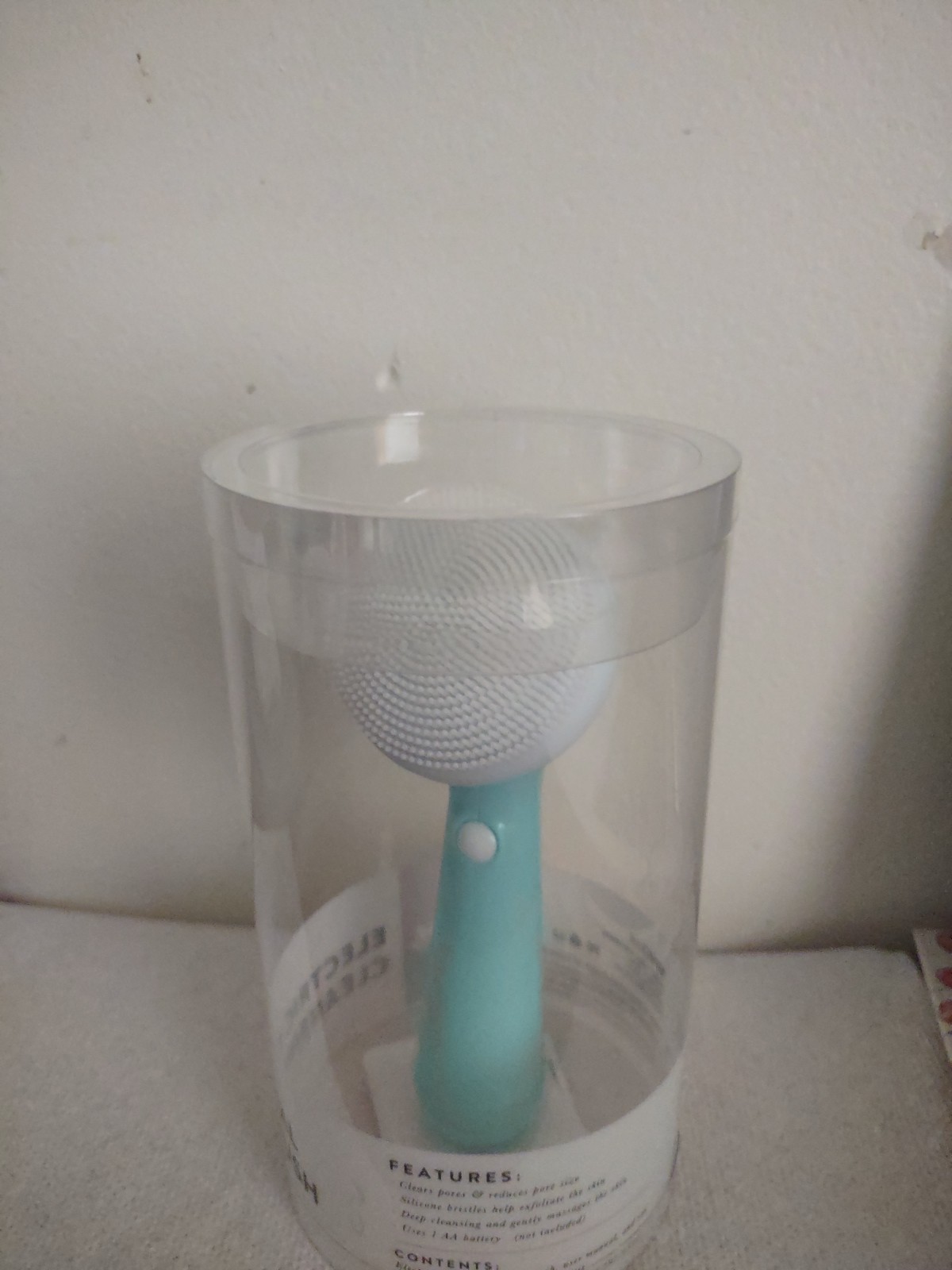 Vivitar Electric Facial Cleansing Brush ExfoliateFace Deep Pore Cleaner