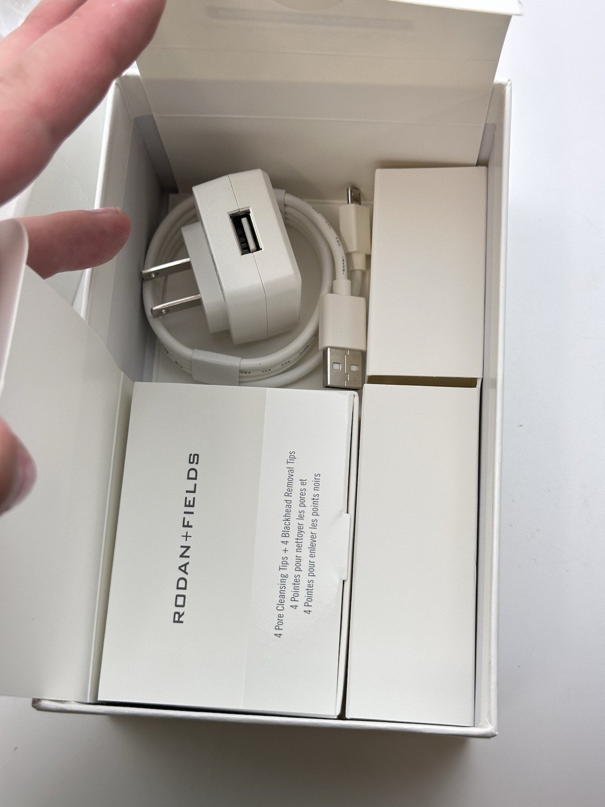 Rodan + Fields Pore Cleansing MD System with Charger, Solution, & Brand New Tips