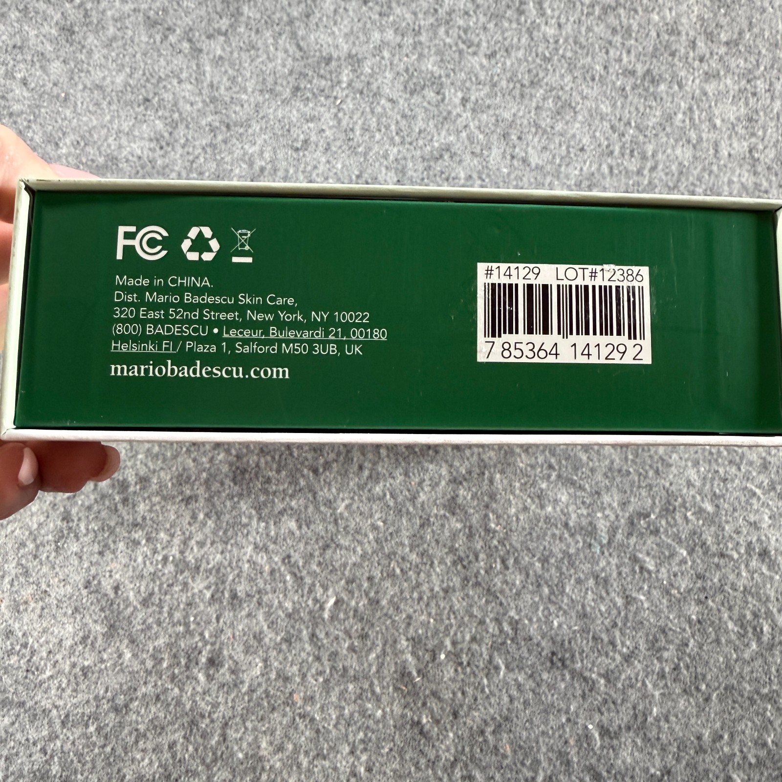 Mario Badescu 3-in-1 LED + EMS Facial Tool Microcurrent Eyes Face & Neck Care