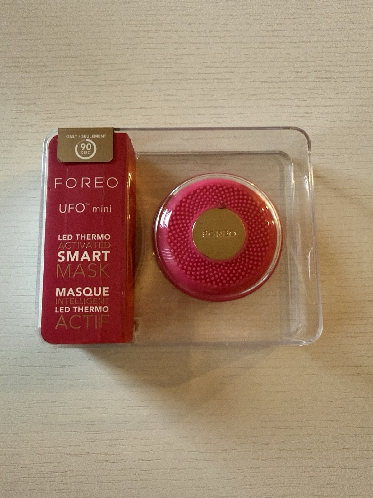 FOREO UFO Mini Smart Mask Device – Hot Pink with Gold Center