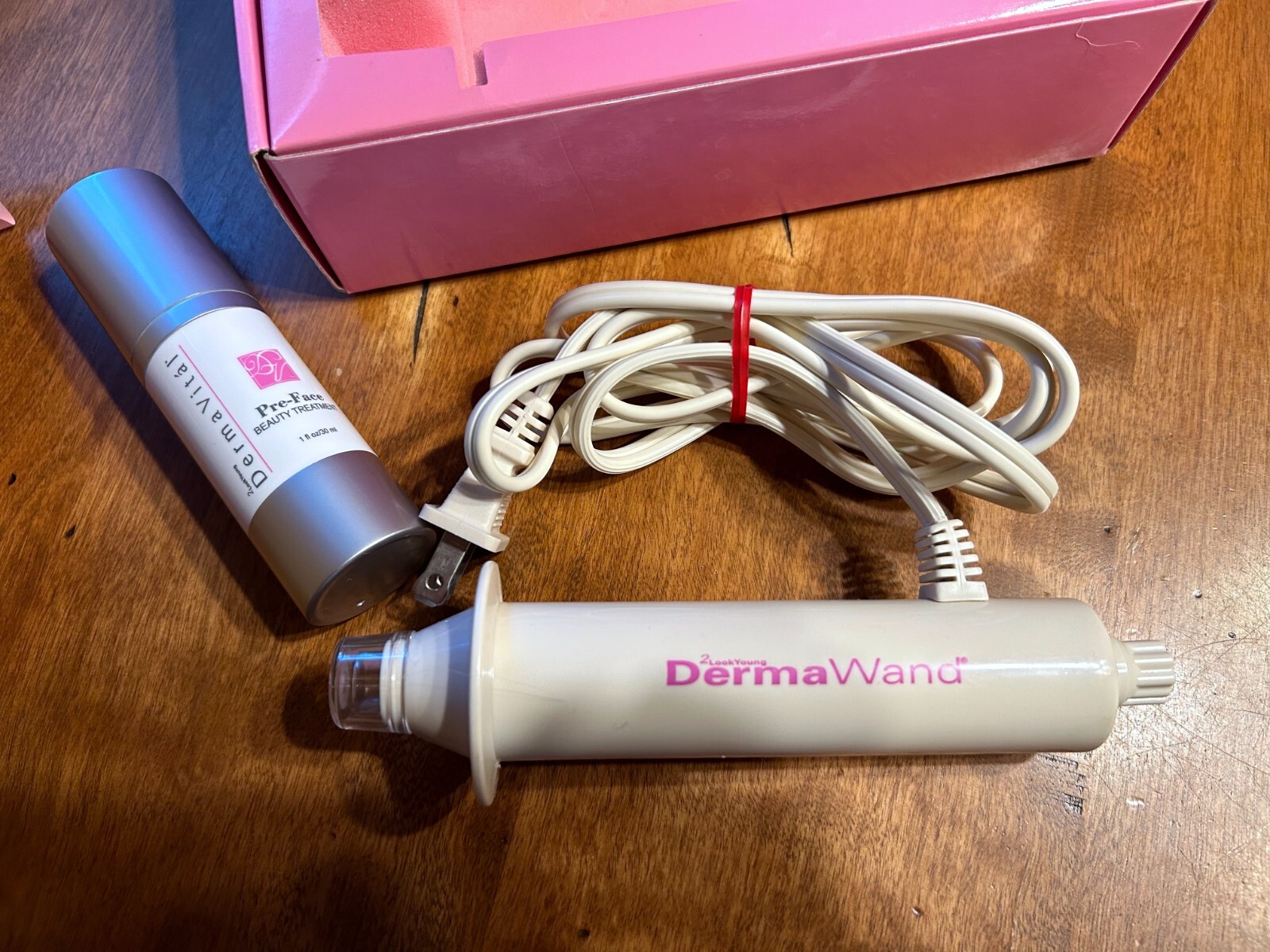 DermaWand Anti-Aging Skin Care System Device Great Clean CONDITION Ta22