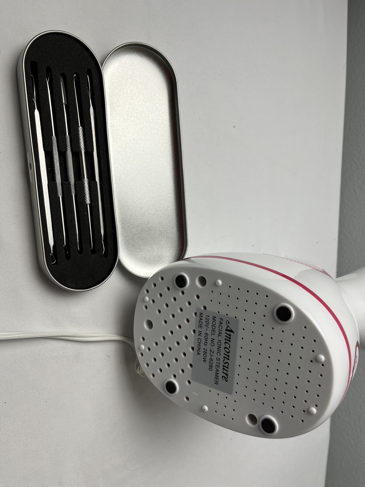 Amconsure Nano Ionic Facial Steamer w/5pc. Stainless Steel Skin Kit.New no box.
