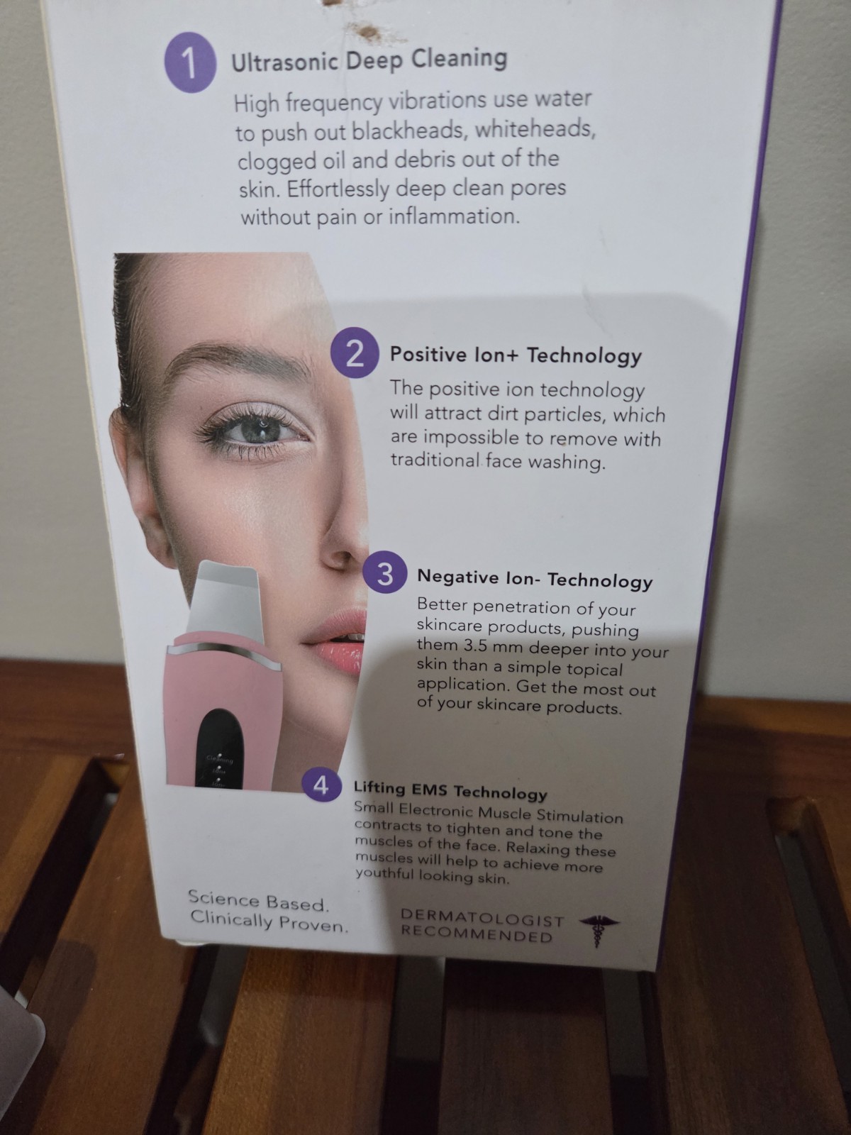 Spa Sciences Lela Ultrasonisc Skin Spatula For Deep Cleansing