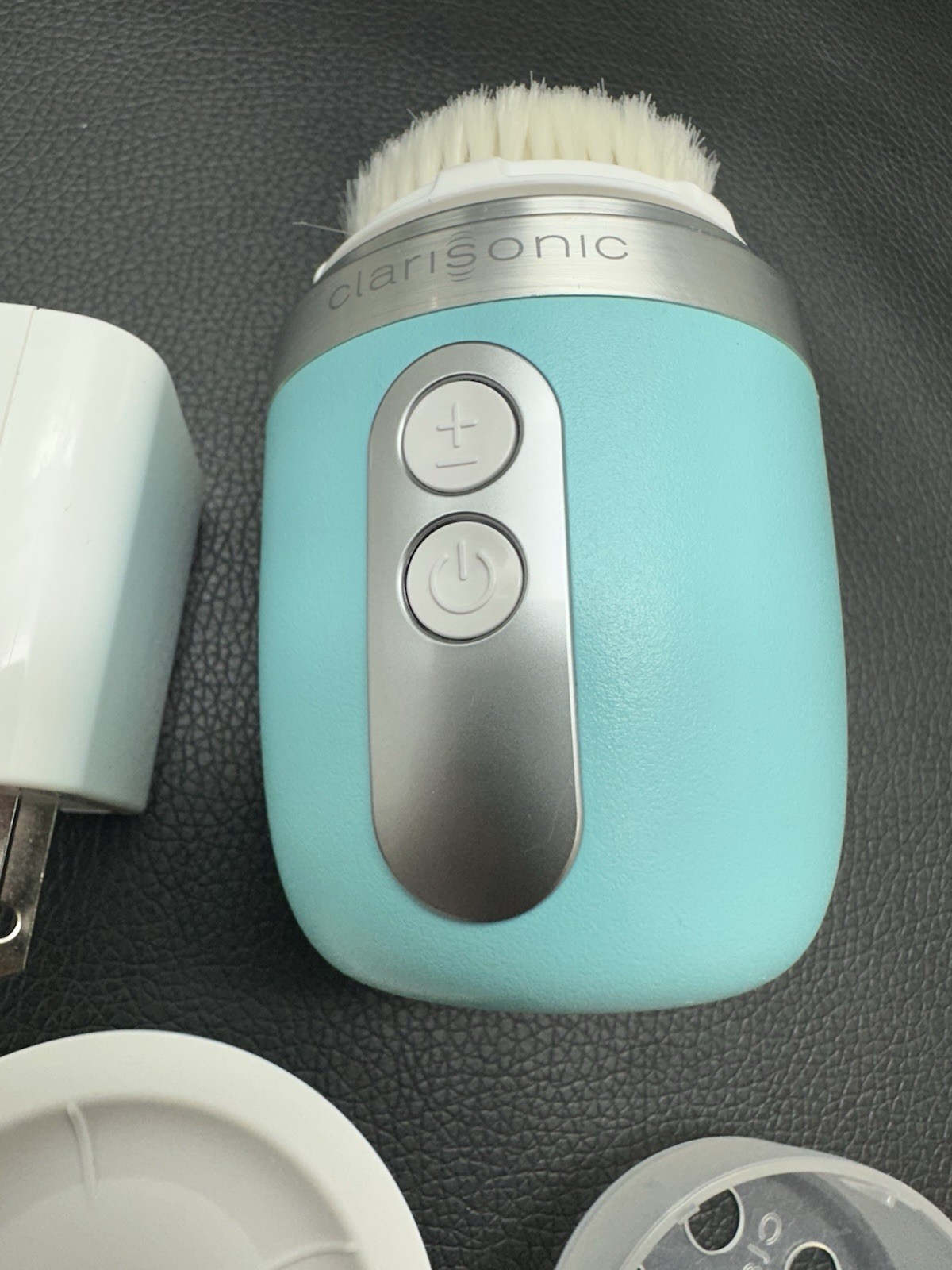 Clarisonic Mia FIT Sonic Facial Cleansing Brush System Face Compact Rechargeable