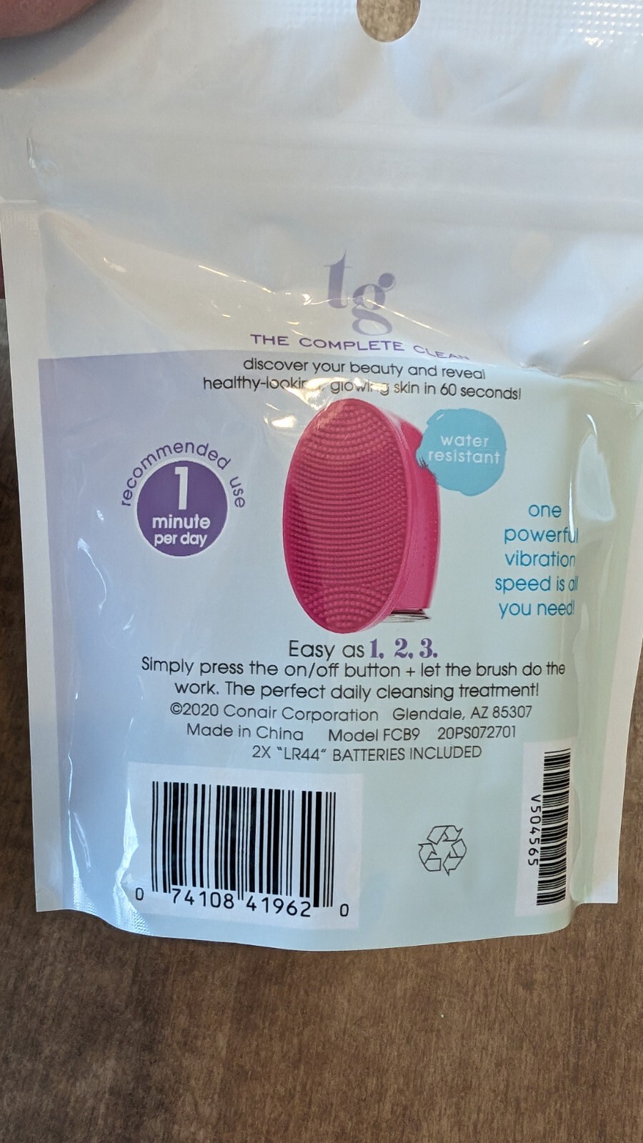 Conair True Glow Facial Kit, Battery Operated, Gently Exfoliates Makeup w/Extras