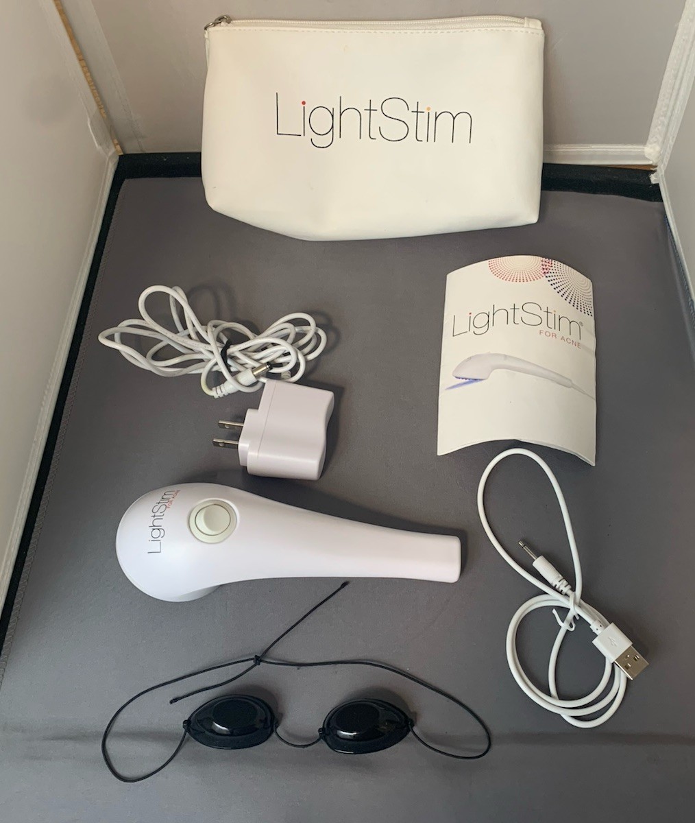 LightStim facial steamer device for Acne Hello Clear Skin