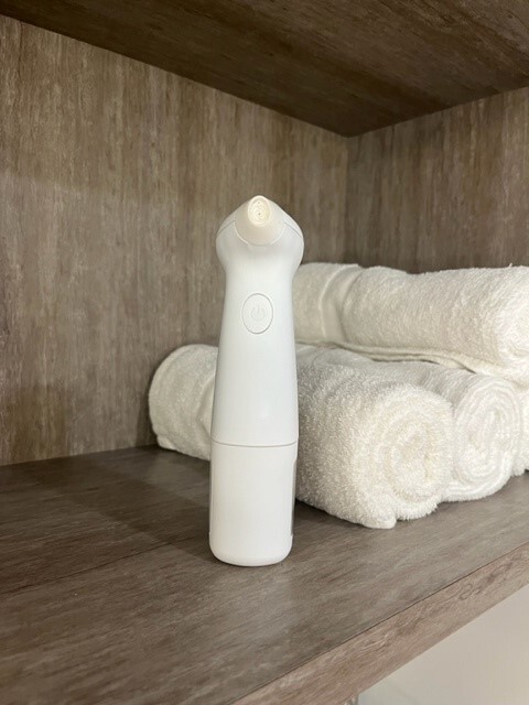Transform Your Skincare Routine with the Lucky Skin Hydro Dermabrasion System
