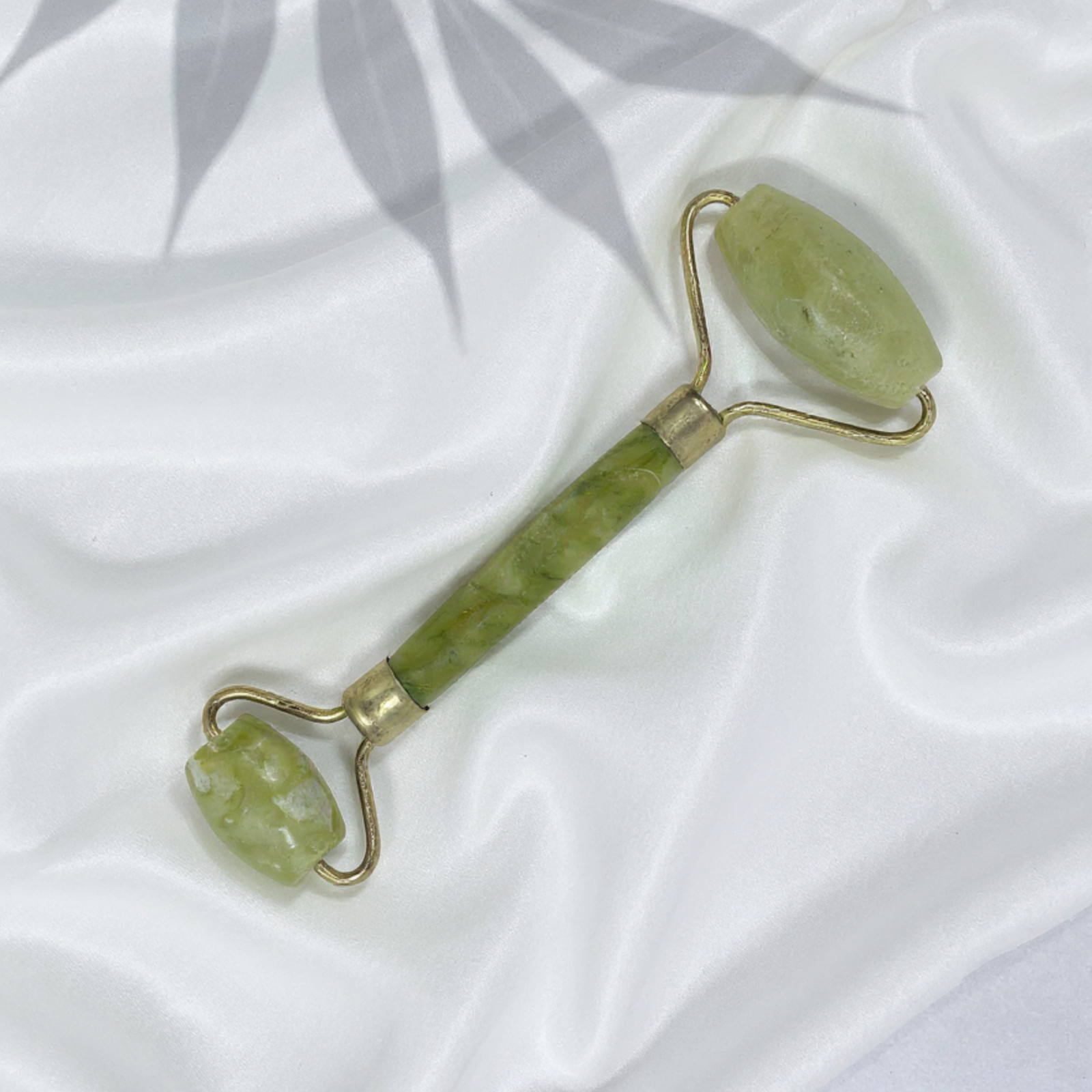 Natural Real Jade Facial Roller – Light Green Stone, Cooling Massage
