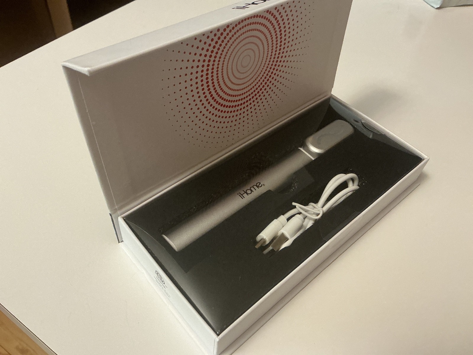 NEW iHome Red Light Therapy Vibrating Facial Wand