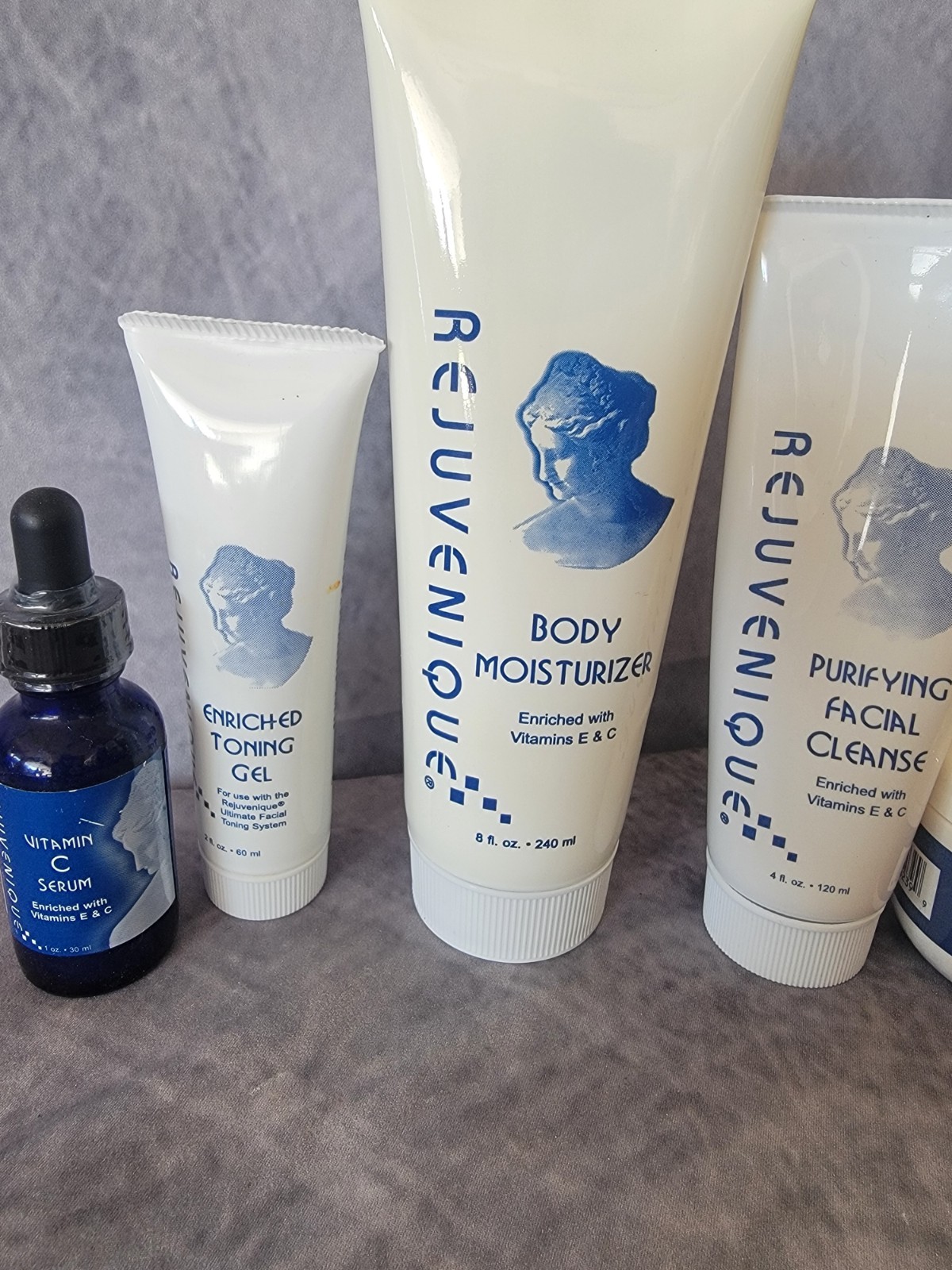 REJUVENIQUE Ultimate Facial Toning System Linda Evans Vintage