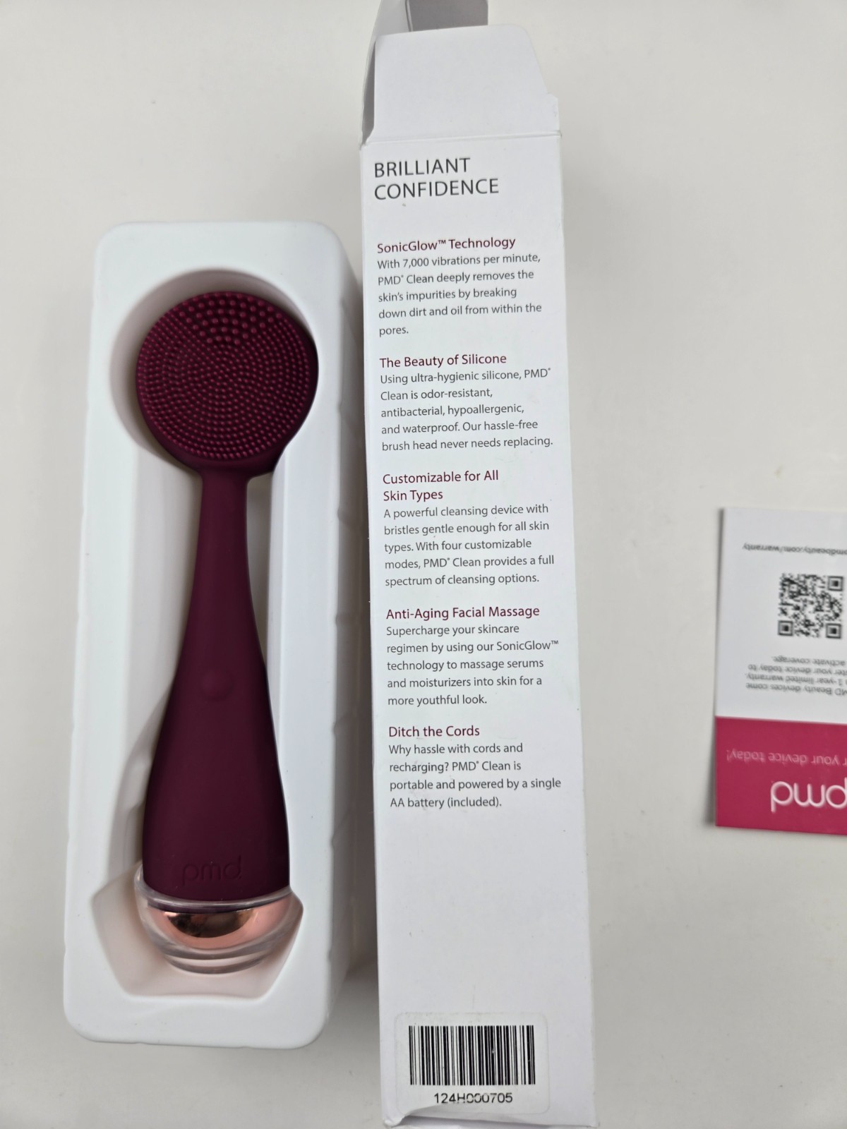 PMD Clean – Smart Facial Cleansing Device with Silicone Brush & Anti-Aging
