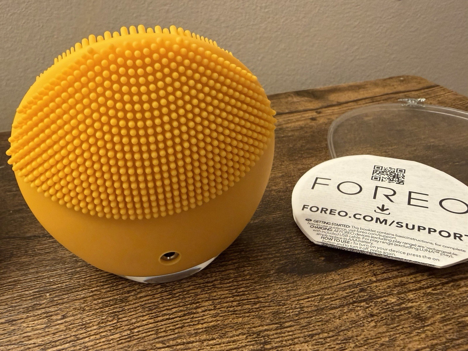FOREO LUNA Mini 2 Silicone Facial Cleanser Yellow Tested Working