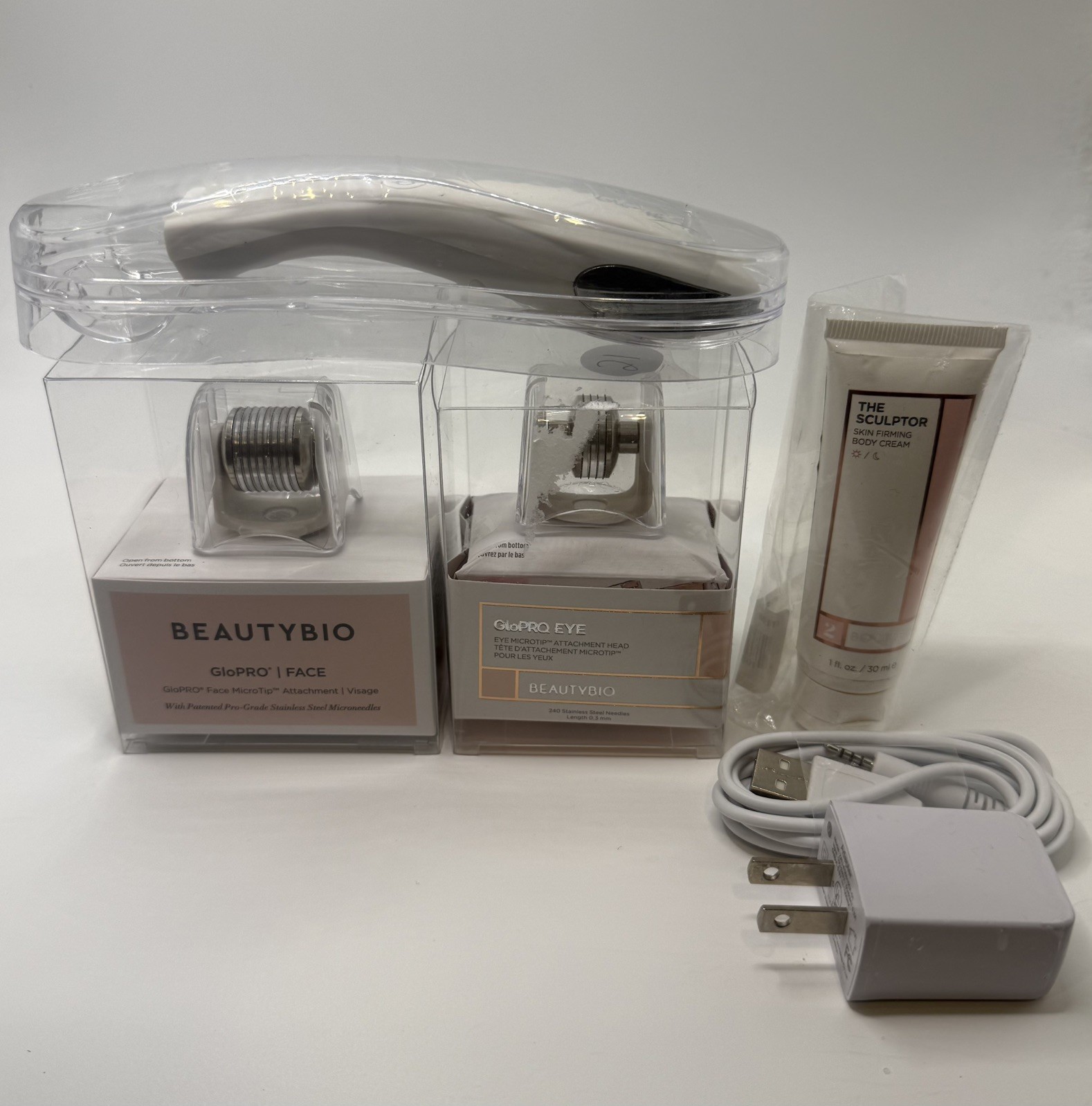 GloPro Facial Microneedling Set with 2 Attachments W/1oz. Body Cream Open Box