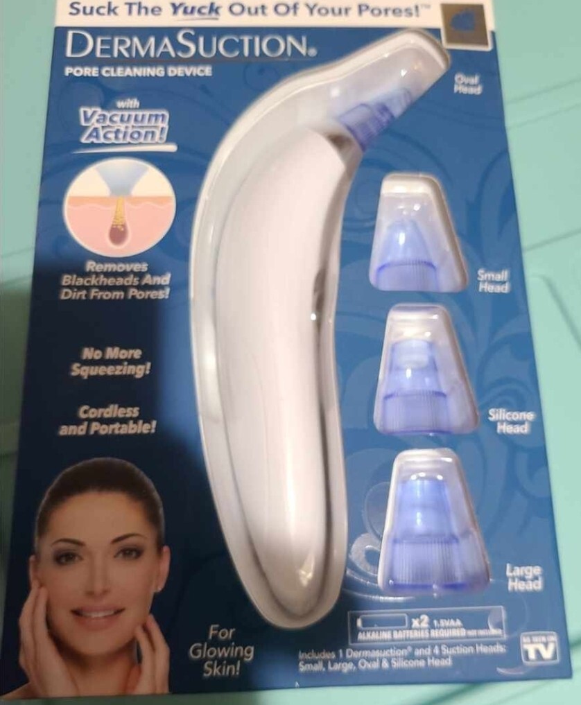 ☆BulbHead☆ DermaSuction Pore Cleaning Device With 4 Interchangeable Heads