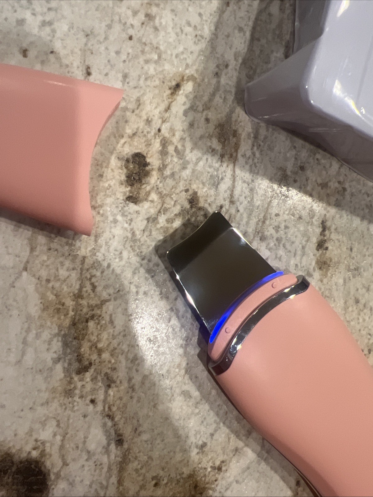 Spa Sciences LELA Ultrasonic Facial Spatula USB Rechargeable Pink Acne Wrinkles